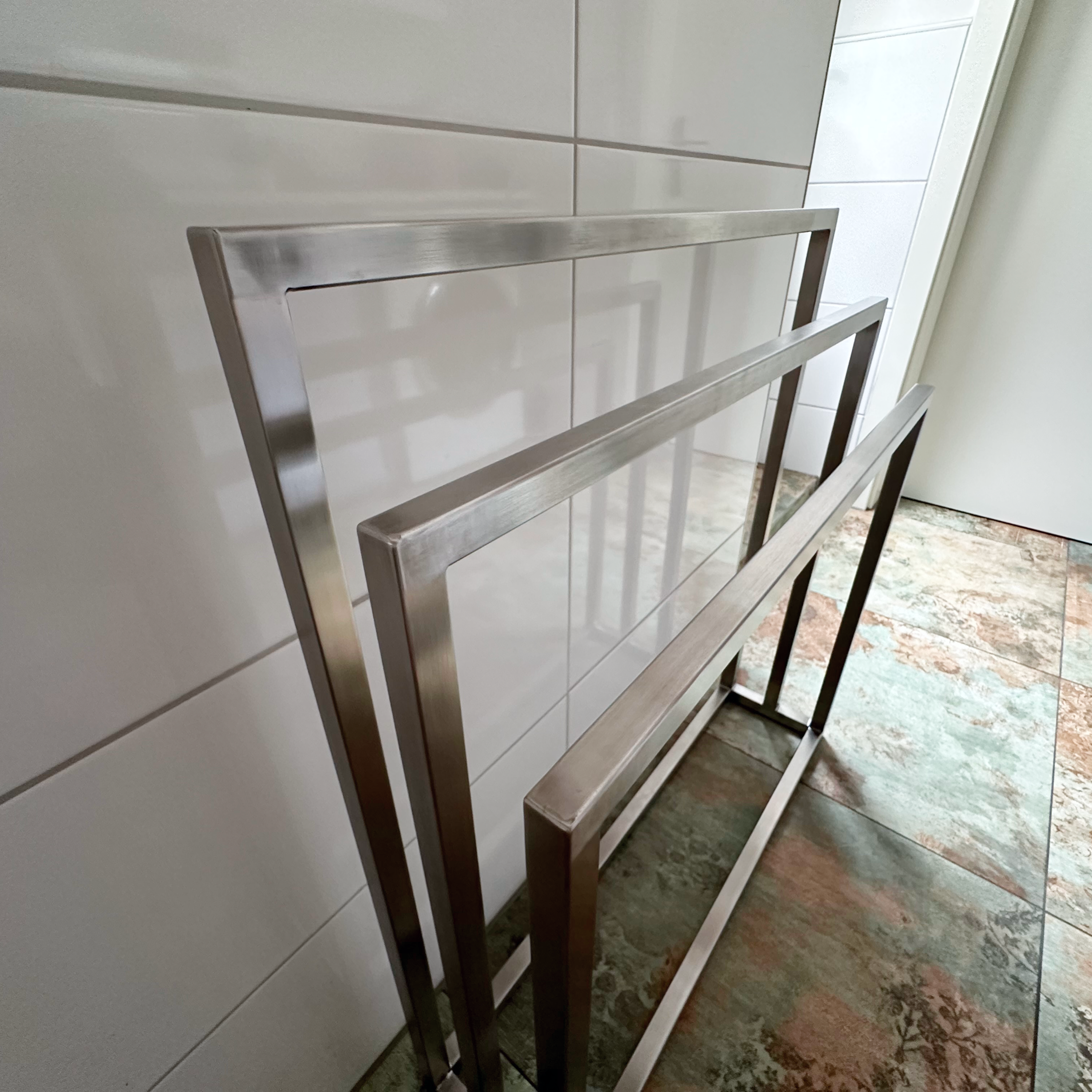 Design towel holder made of metal